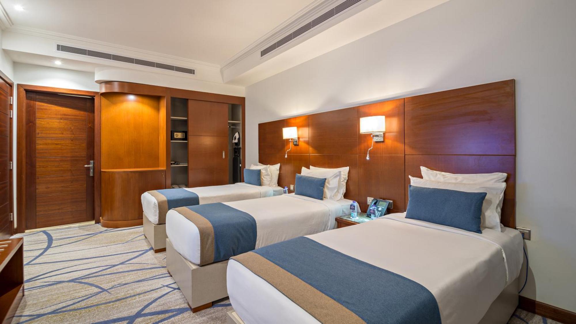 Jiwar Almasi Hotel Jeddah Bagian luar foto